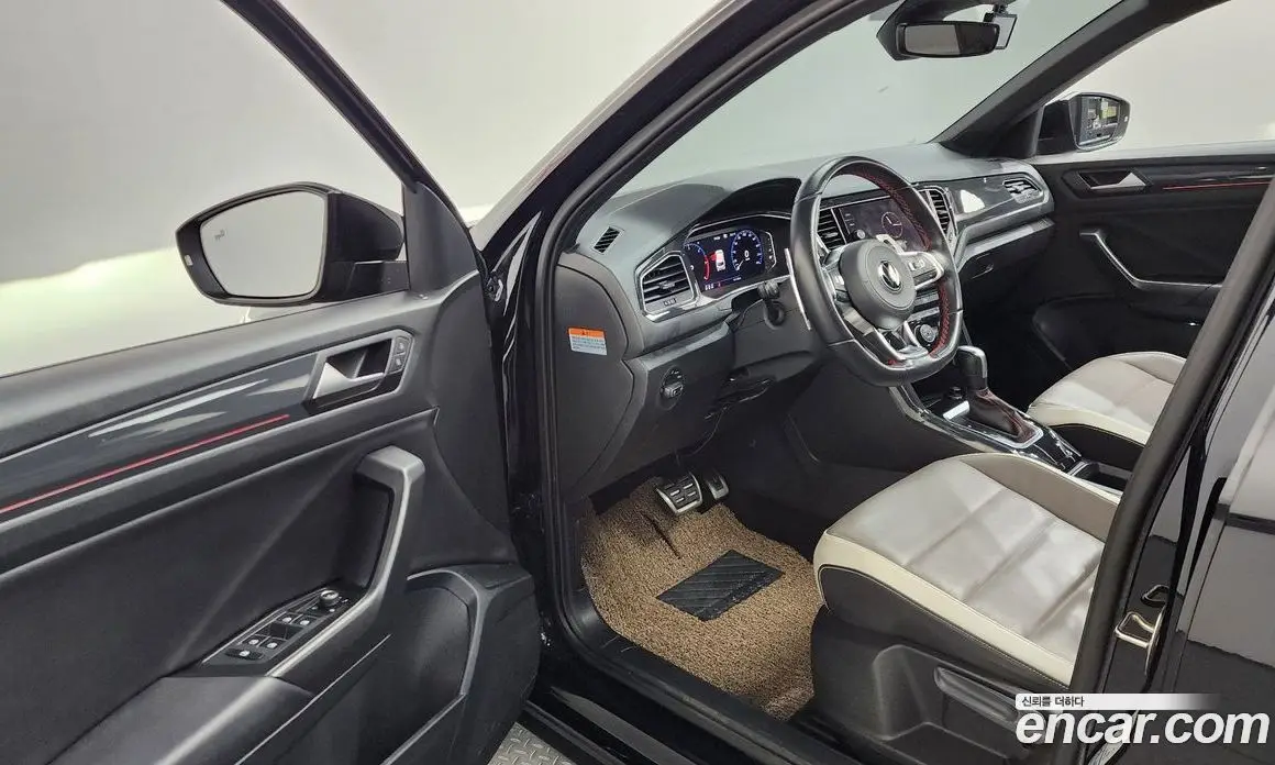 Volkswagen T-Roc 2021 2.0 автомат (гидро), фото 13 Volkswagen T-Roc 2021 2.0 автомат (гидро), фото 13