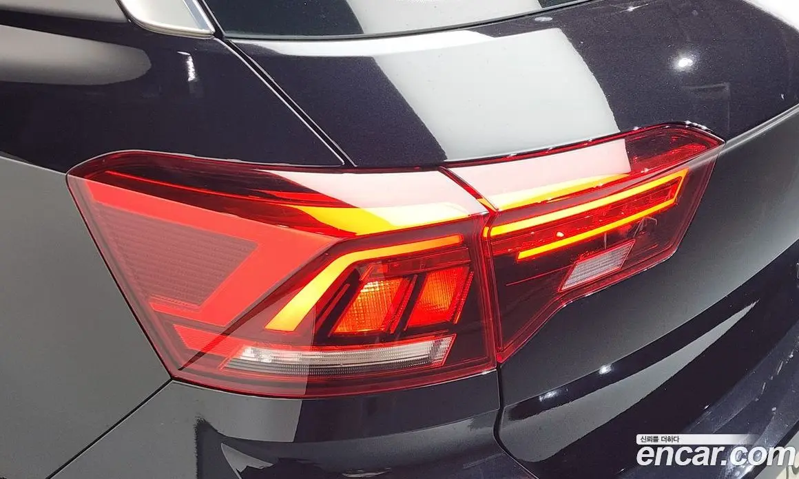 Volkswagen T-Roc 2021 2.0 автомат (гидро), фото 9 Volkswagen T-Roc 2021 2.0 автомат (гидро), фото 9