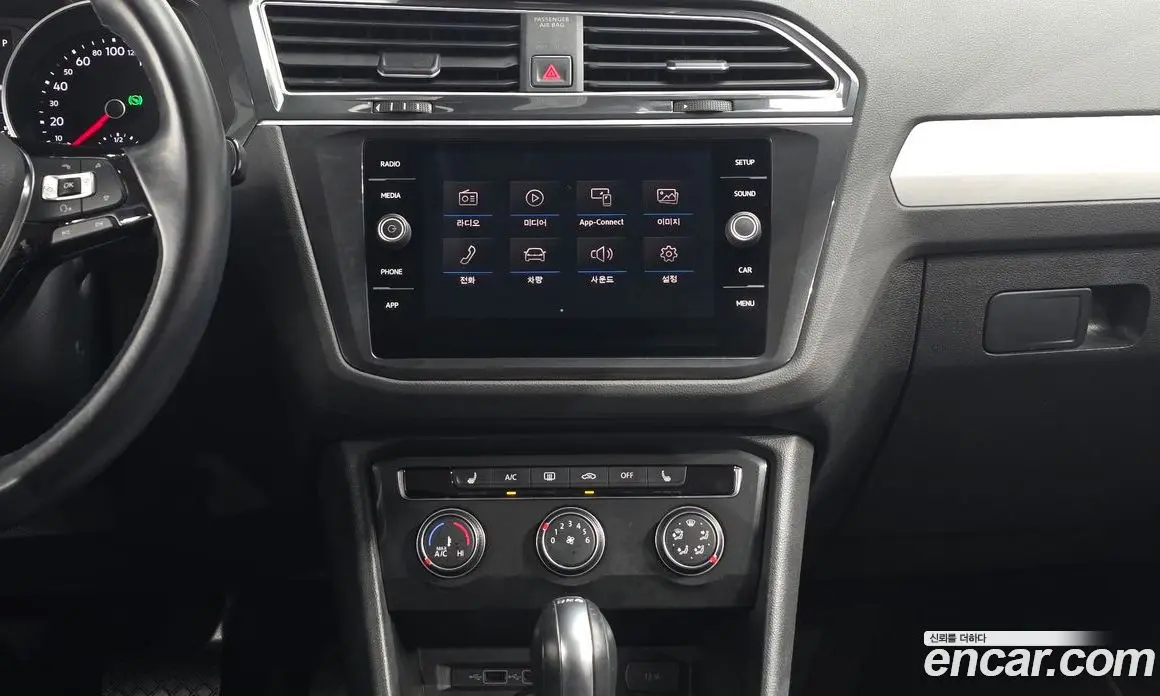 Volkswagen Tiguan 2018 2.0 автомат (гидро), фото 13 Volkswagen Tiguan 2018 2.0 автомат (гидро), фото 13
