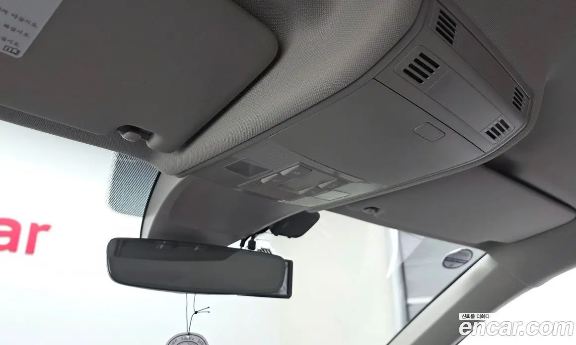 Volkswagen Tiguan 2018 2.0 автомат (гидро), фото 17 Volkswagen Tiguan 2018 2.0 автомат (гидро), фото 17