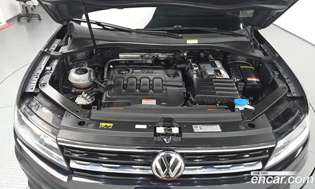 Volkswagen Tiguan 2018 2.0 автомат (гидро), миниатюра 6 Volkswagen Tiguan 2018 2.0 автомат (гидро), миниатюра 6