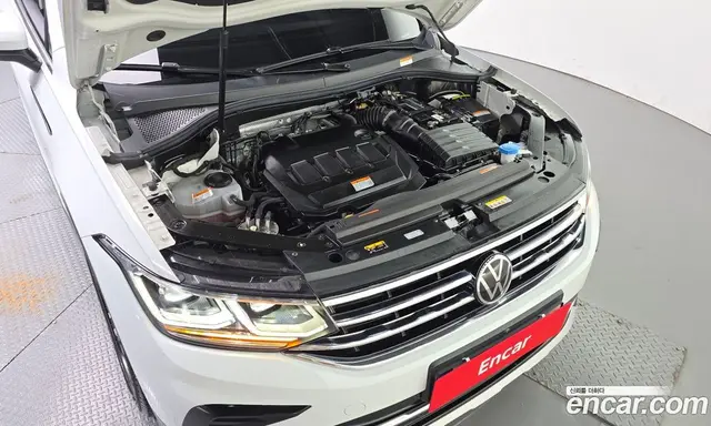 Volkswagen Tiguan 2022 2.0 автомат (гидро), миниатюра 6