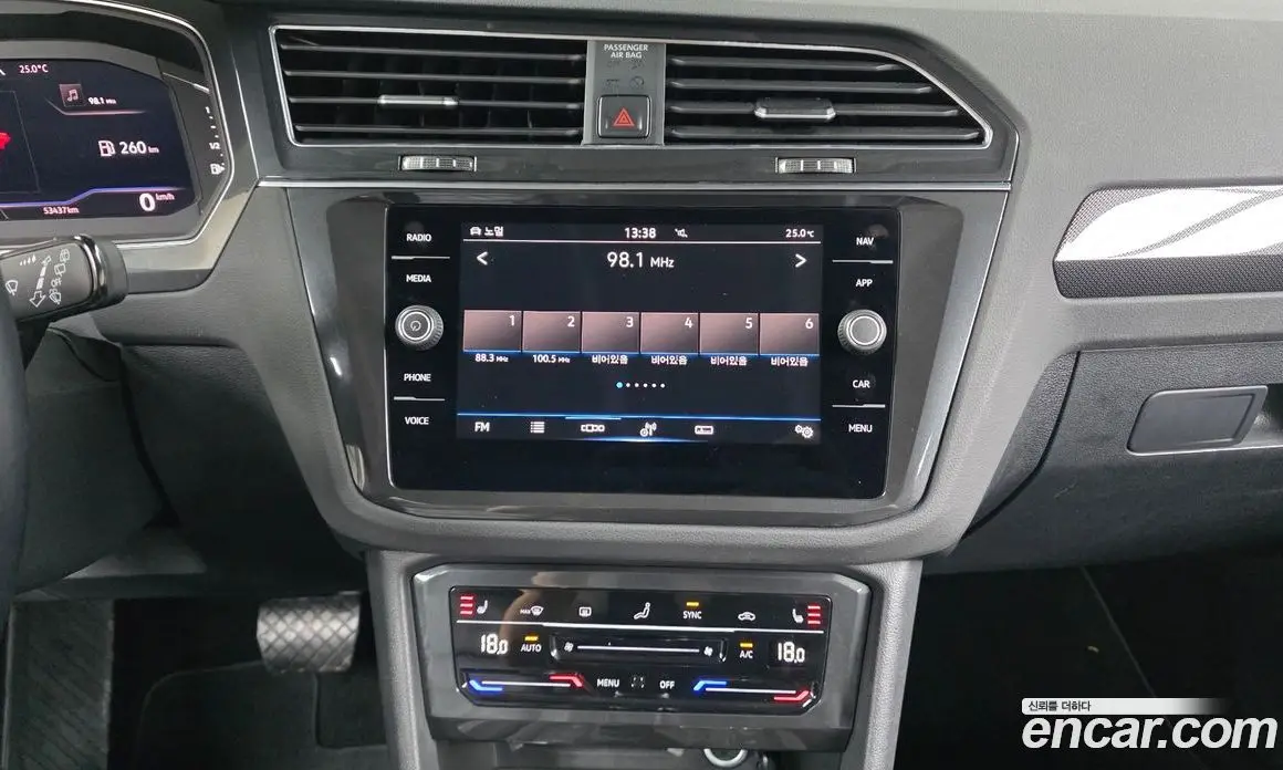 Volkswagen Tiguan 2022 2.0 автомат (гидро), фото 19