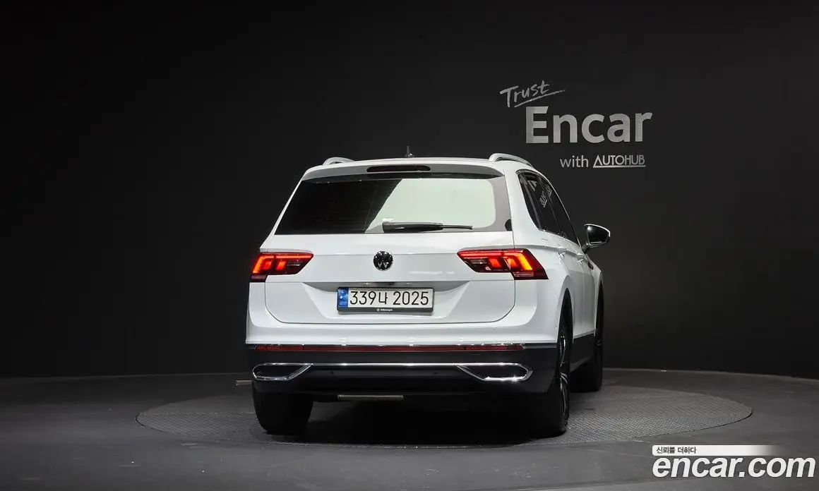 Volkswagen Tiguan 2022 2.0 автомат (гидро), фото 4