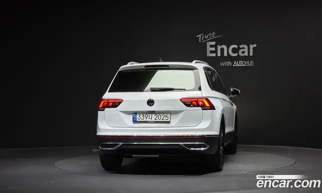 Volkswagen Tiguan 2022 2.0 автомат (гидро), миниатюра 4