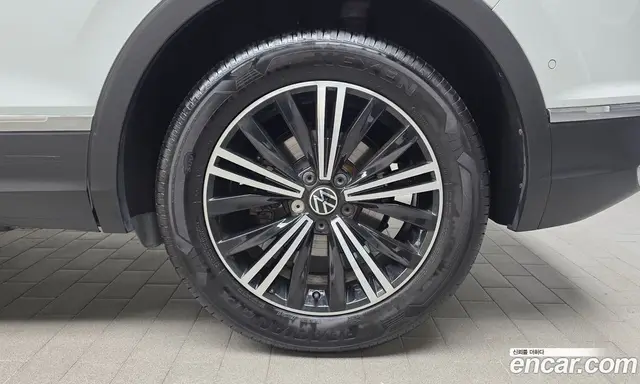 Volkswagen Tiguan 2022 2.0 автомат (гидро), миниатюра 7