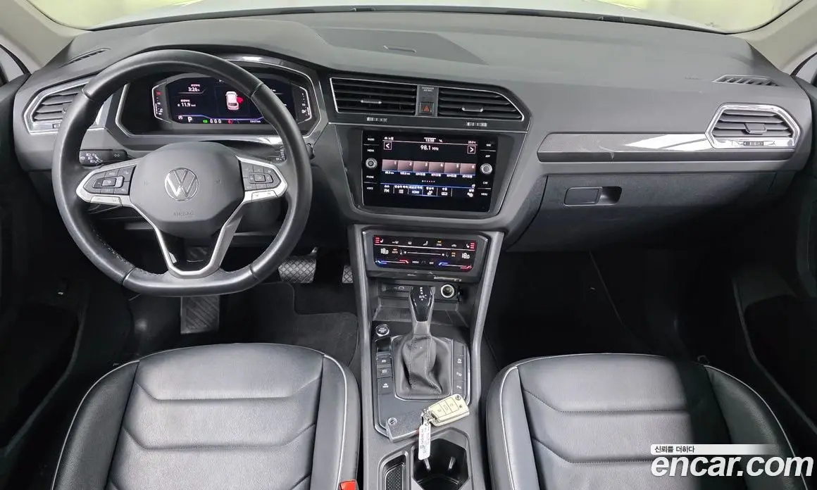 Volkswagen Tiguan 2022 2.0 автомат (гидро), фото 10