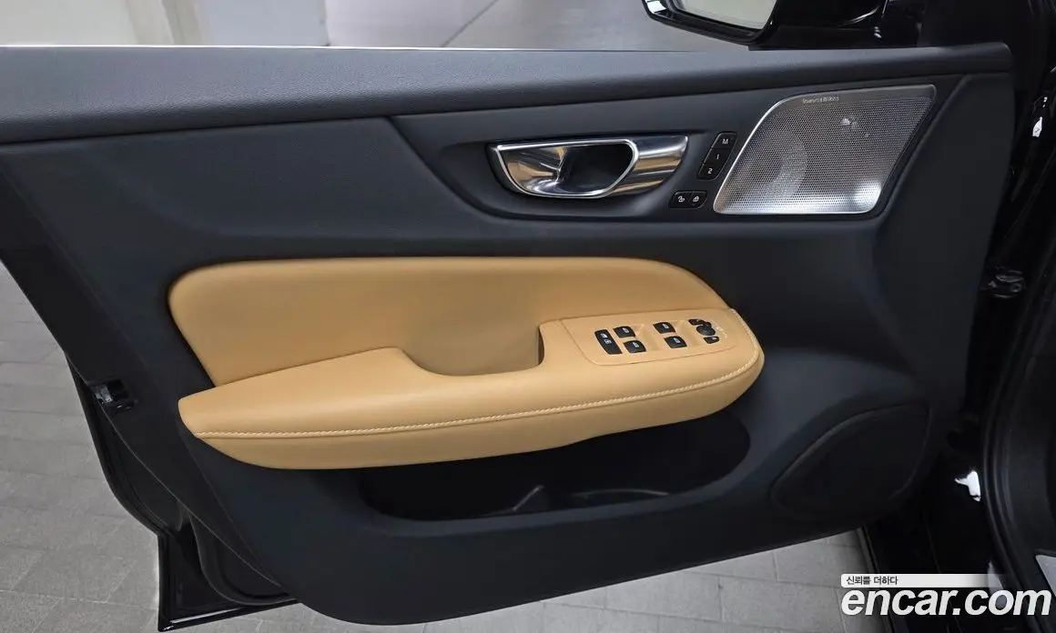 Volvo S60 2022 2.0 автомат (гидро), фото 13 Volvo S60 2022 2.0 автомат (гидро), фото 13