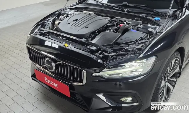 Volvo S60 2022 2.0 автомат (гидро), миниатюра 5 Volvo S60 2022 2.0 автомат (гидро), миниатюра 5