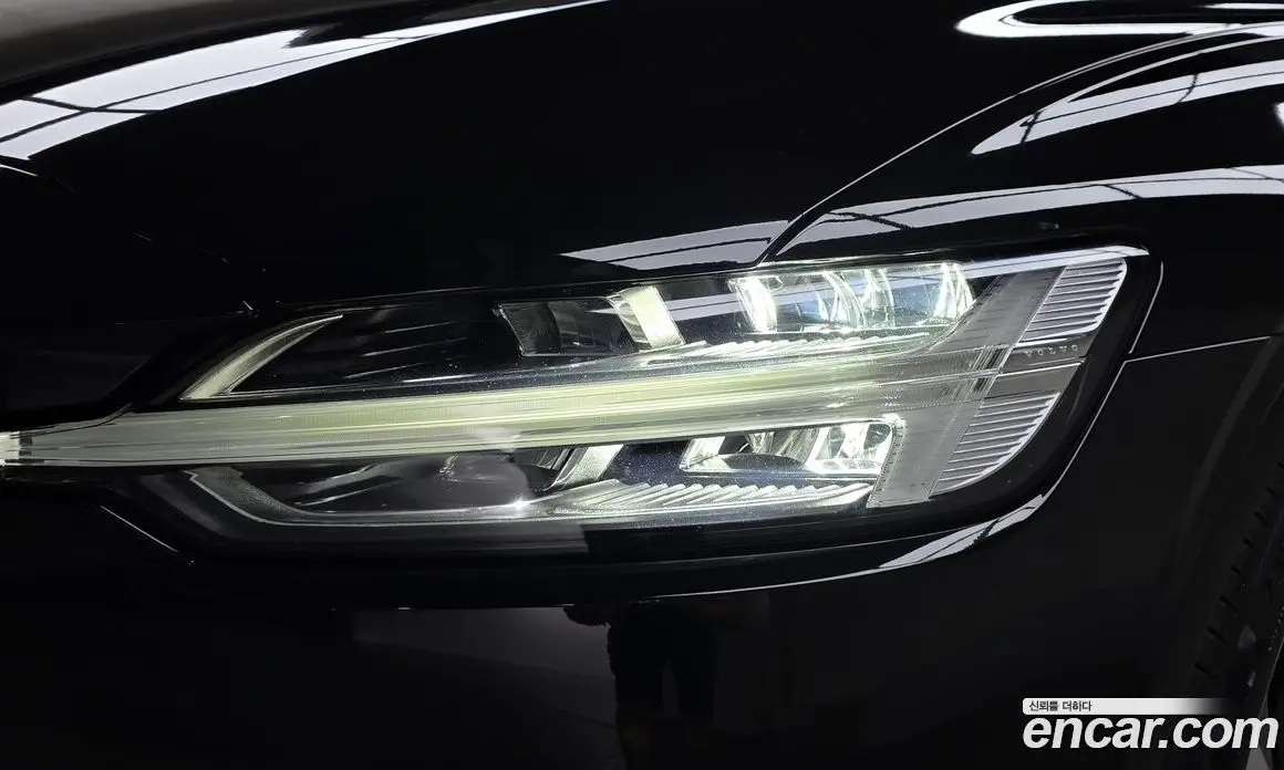 Volvo S60 2022 2.0 автомат (гидро), фото 7 Volvo S60 2022 2.0 автомат (гидро), фото 7