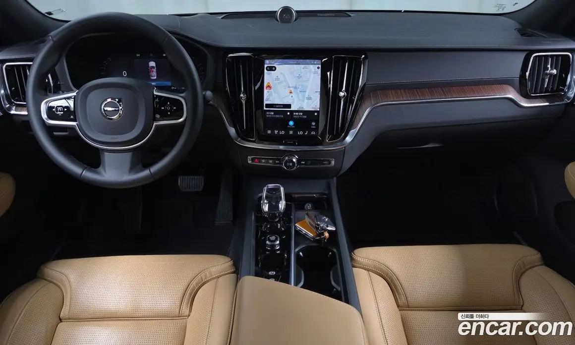 Volvo S60 2022 2.0 автомат (гидро), фото 9 Volvo S60 2022 2.0 автомат (гидро), фото 9