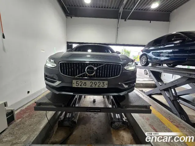 Volvo S90, 2018, 83 424 км