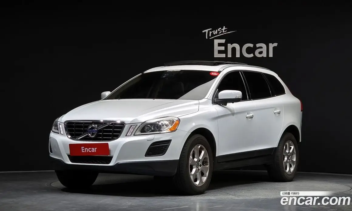 Volvo XC60 2013 2.0 автомат (гидро), фото 1 Volvo XC60 2013 2.0 автомат (гидро), фото 1