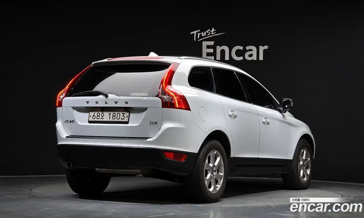 Volvo XC60 2013 2.0 автомат (гидро), фото 2 Volvo XC60 2013 2.0 автомат (гидро), фото 2