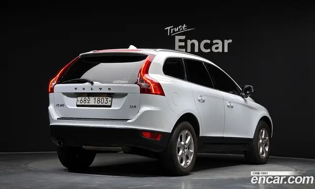 Volvo XC60 2013 2.0 автомат (гидро), миниатюра 2 Volvo XC60 2013 2.0 автомат (гидро), миниатюра 2