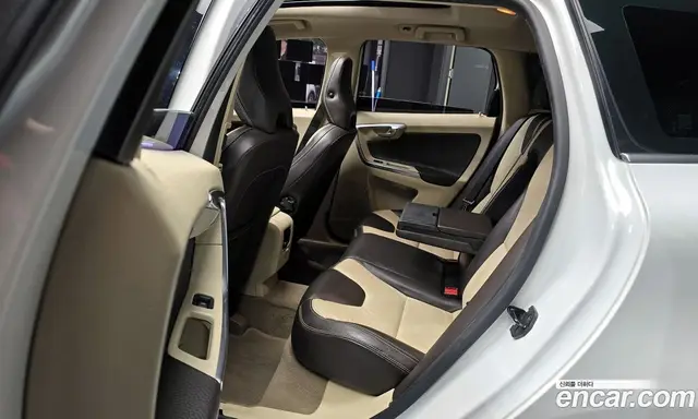 Volvo XC60 2013 2.0 автомат (гидро), миниатюра 12