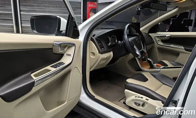 Volvo XC60 2013 2.0 автомат (гидро), миниатюра 10 Volvo XC60 2013 2.0 автомат (гидро), миниатюра 10