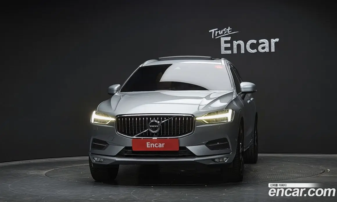 Volvo XC60 2019 2.0 автомат (гидро), фото 3 Volvo XC60 2019 2.0 автомат (гидро), фото 3