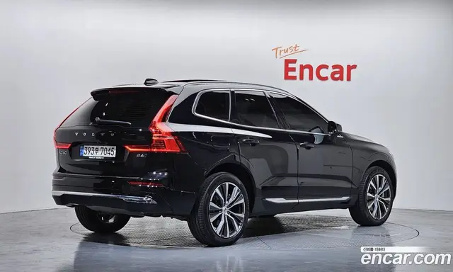 Volvo XC60 2021 2.0 автомат (гидро), миниатюра 2 Volvo XC60 2021 2.0 автомат (гидро), миниатюра 2
