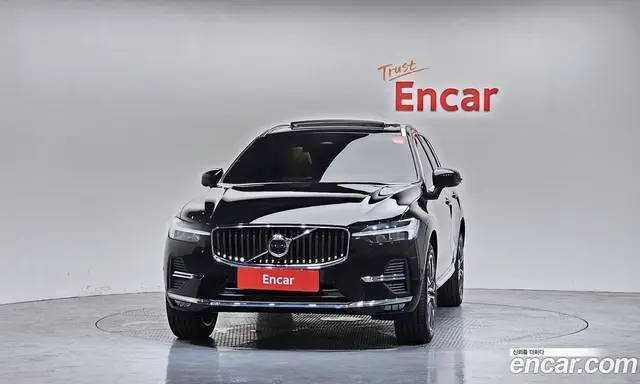 Volvo XC60 2021 2.0 автомат (гидро), миниатюра 3 Volvo XC60 2021 2.0 автомат (гидро), миниатюра 3