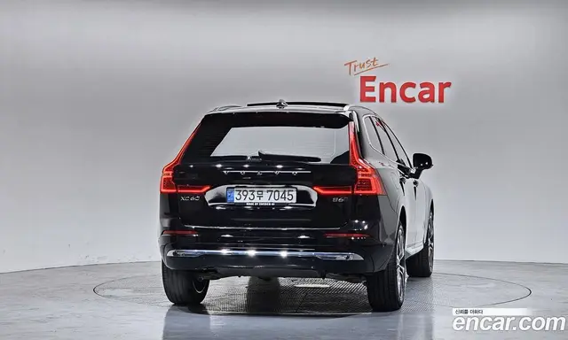 Volvo XC60 2021 2.0 автомат (гидро), миниатюра 4 Volvo XC60 2021 2.0 автомат (гидро), миниатюра 4