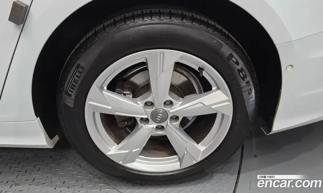 Audi A6 2021 2.0 автомат (гидро), миниатюра 7
