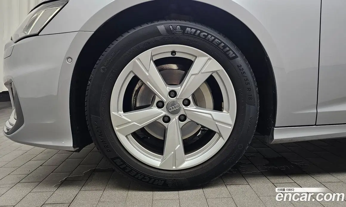Audi A6 2021 2.0 автомат (гидро), фото 4