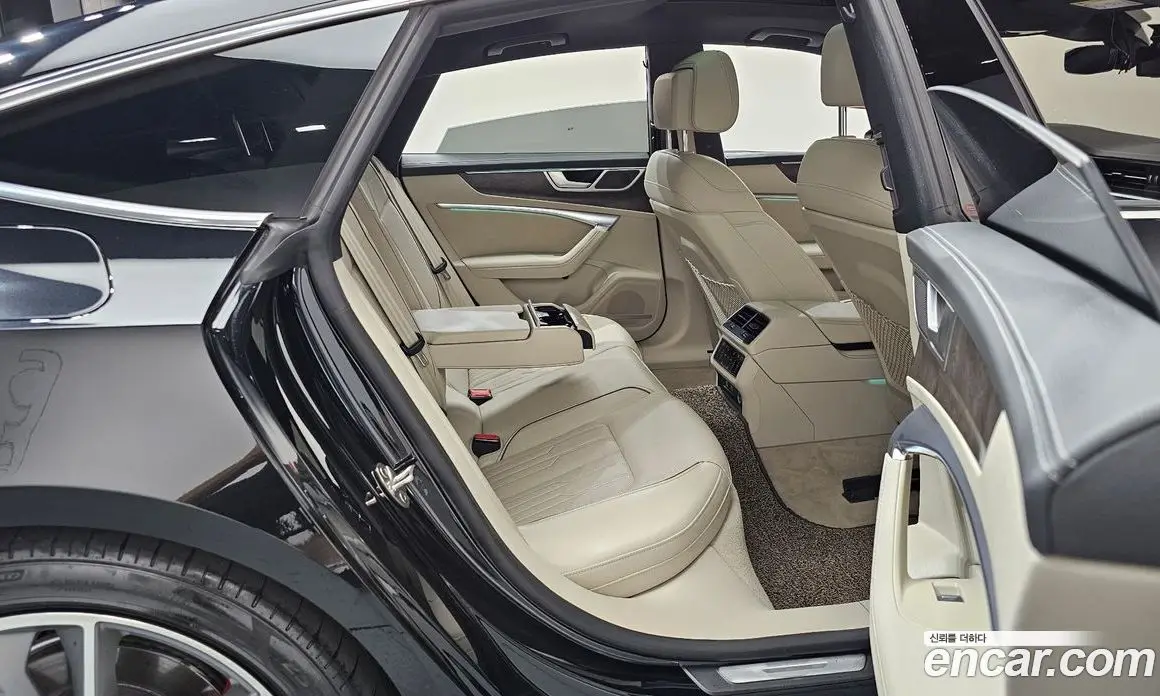 Audi A7 2021 3.0 автомат (гидро), фото 17 Audi A7 2021 3.0 автомат (гидро), фото 17