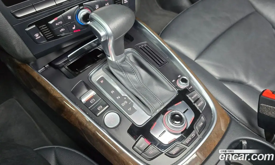 Audi Q5 2016 2.0 автомат (гидро), фото 9