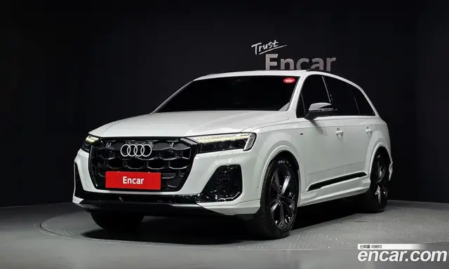 Audi Q7, 2026, 17 023 км