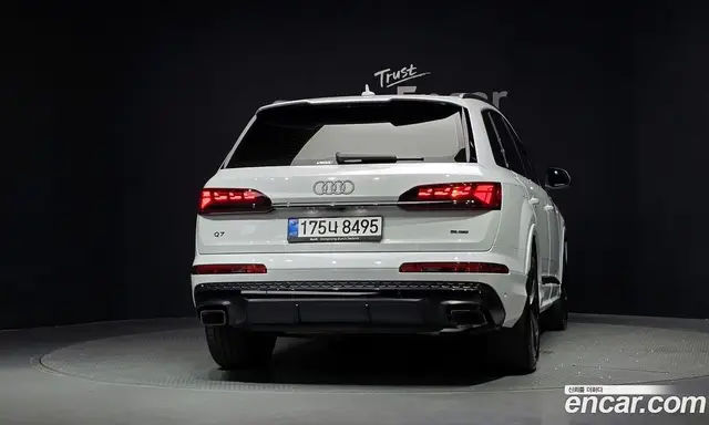 Audi Q7 2026 3.0 автомат (гидро), миниатюра 4 Audi Q7 2026 3.0 автомат (гидро), миниатюра 4