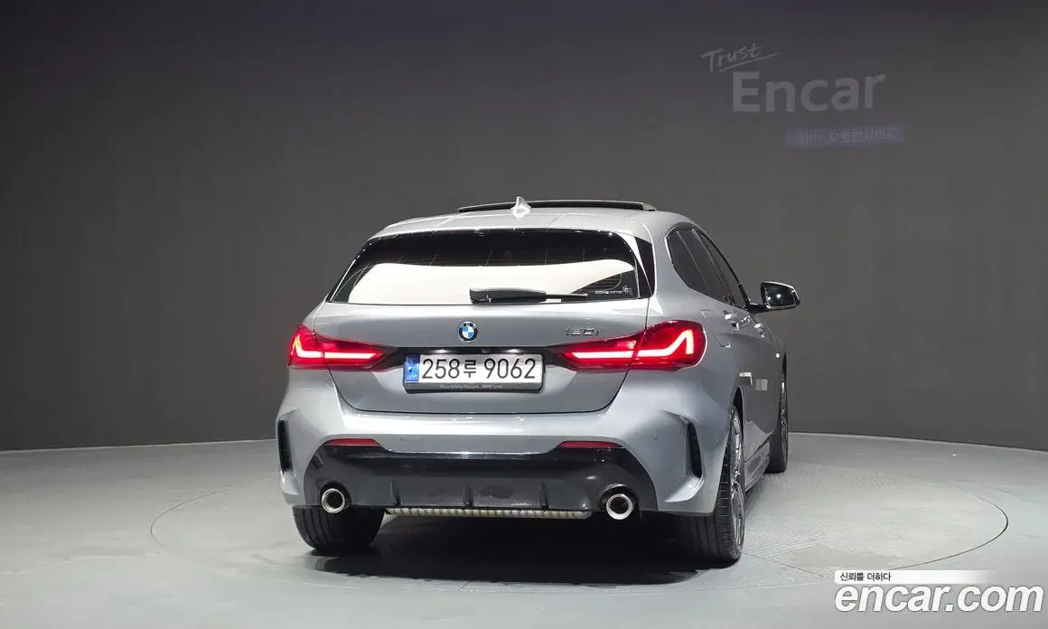 BMW 1 серия 2023 2.0 автомат (гидро), фото 4 BMW 1 серия 2023 2.0 автомат (гидро), фото 4