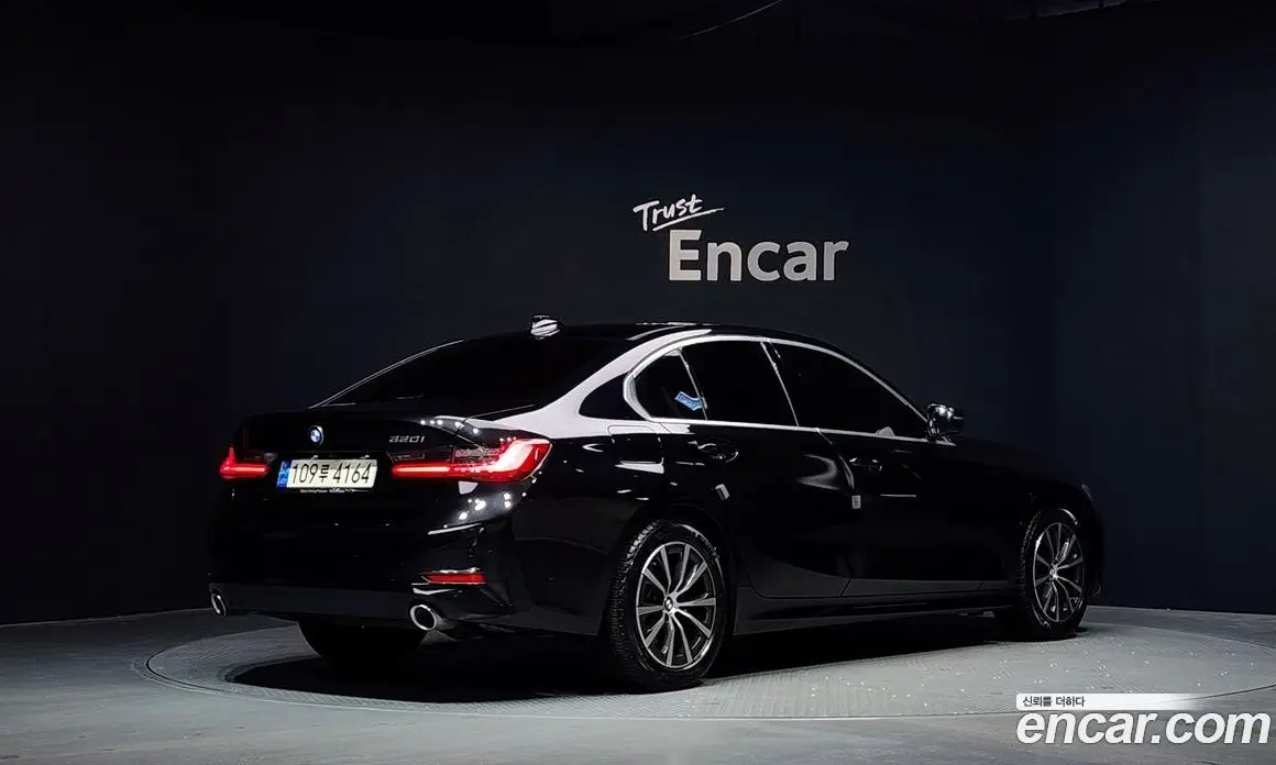 BMW 3 серия 2021 2.0 автомат (гидро), фото 2