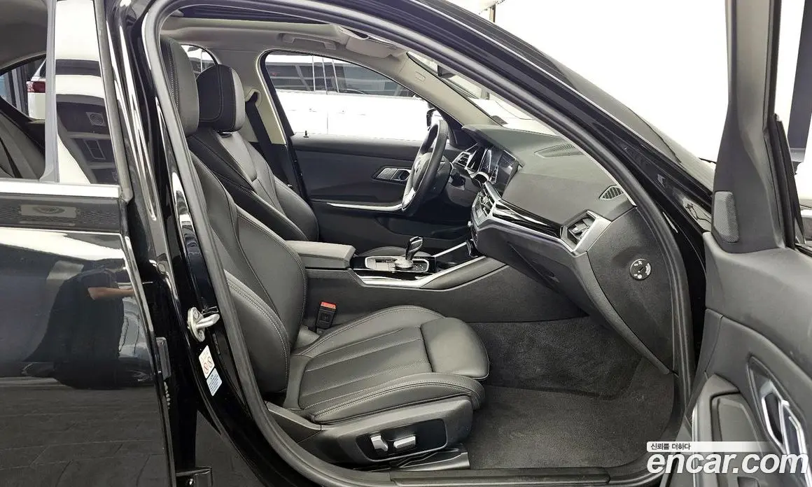 BMW 3 серия 2021 2.0 автомат (гидро), фото 17