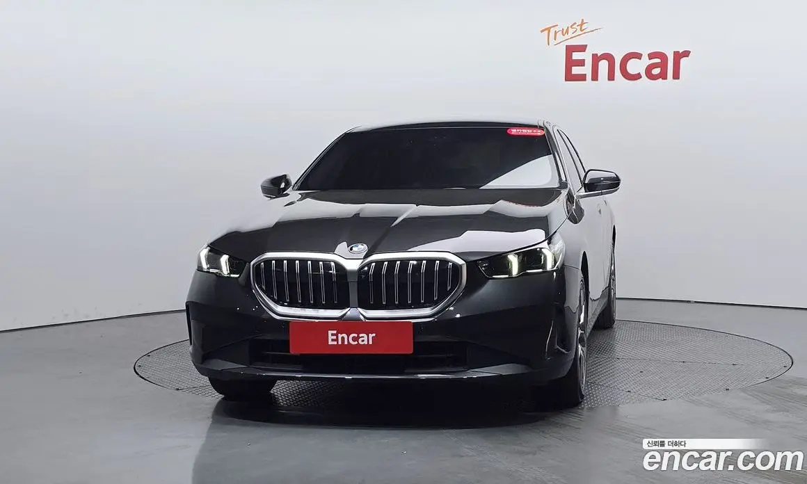 BMW 5 серия 2025 2.0 автомат (гидро), фото 2