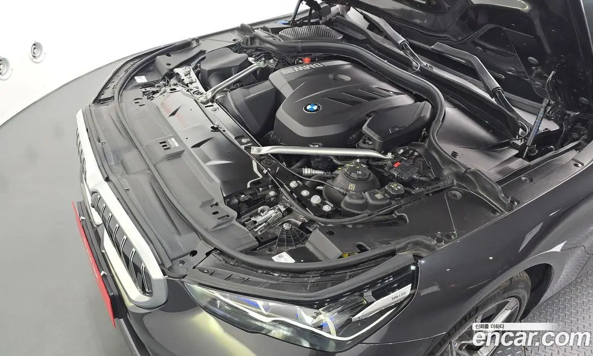 BMW 5 серия 2025 2.0 автомат (гидро), фото 5