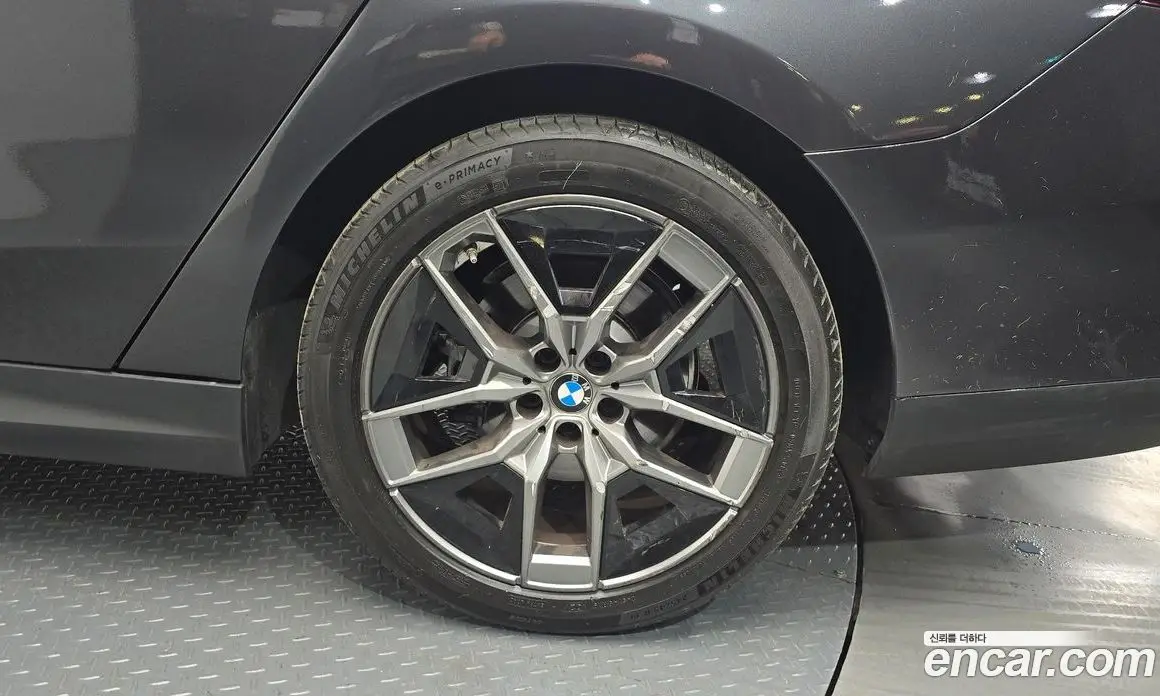 BMW 5 серия 2025 2.0 автомат (гидро), фото 6