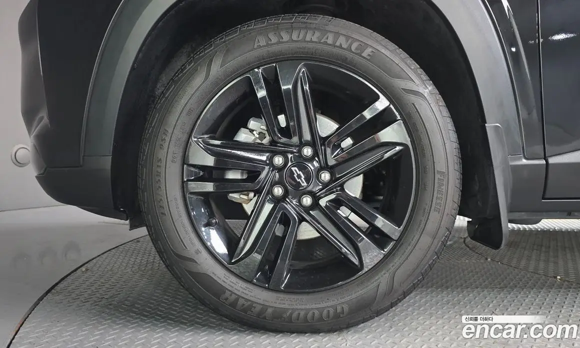 Chevrolet Trax 2023 1.2 автомат (гидро), фото 5