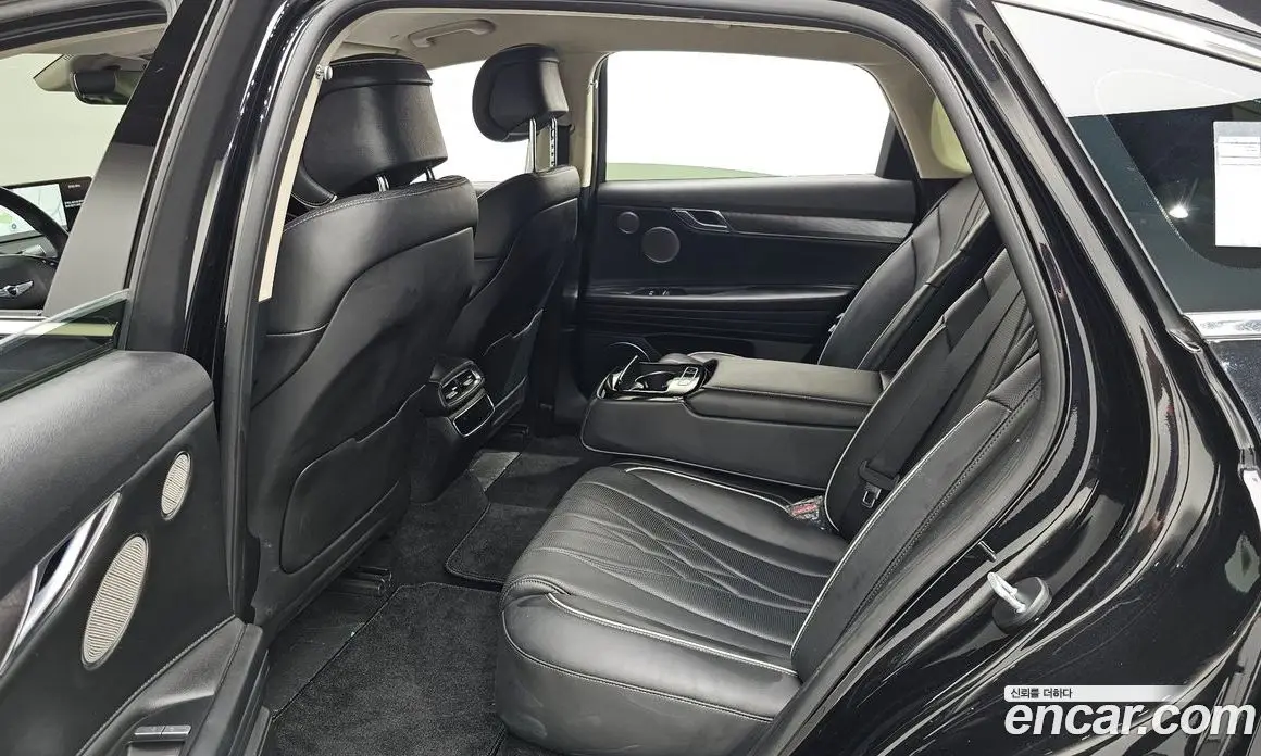 Genesis G80 2023 0.2 автомат (гидро), фото 15