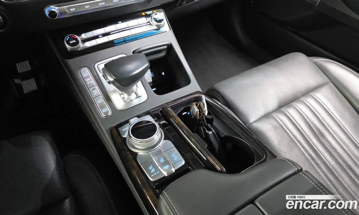 Genesis G90 2019 3.8 автомат (гидро), фото 12