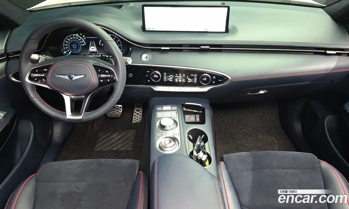 Genesis GV70 2021 2.5 автомат (гидро), фото 10 Genesis GV70 2021 2.5 автомат (гидро), фото 10