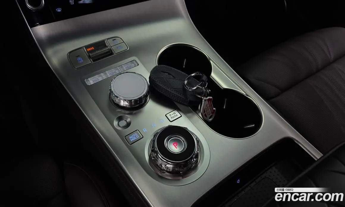 Genesis GV70 2024 2.5 автомат (гидро), фото 12