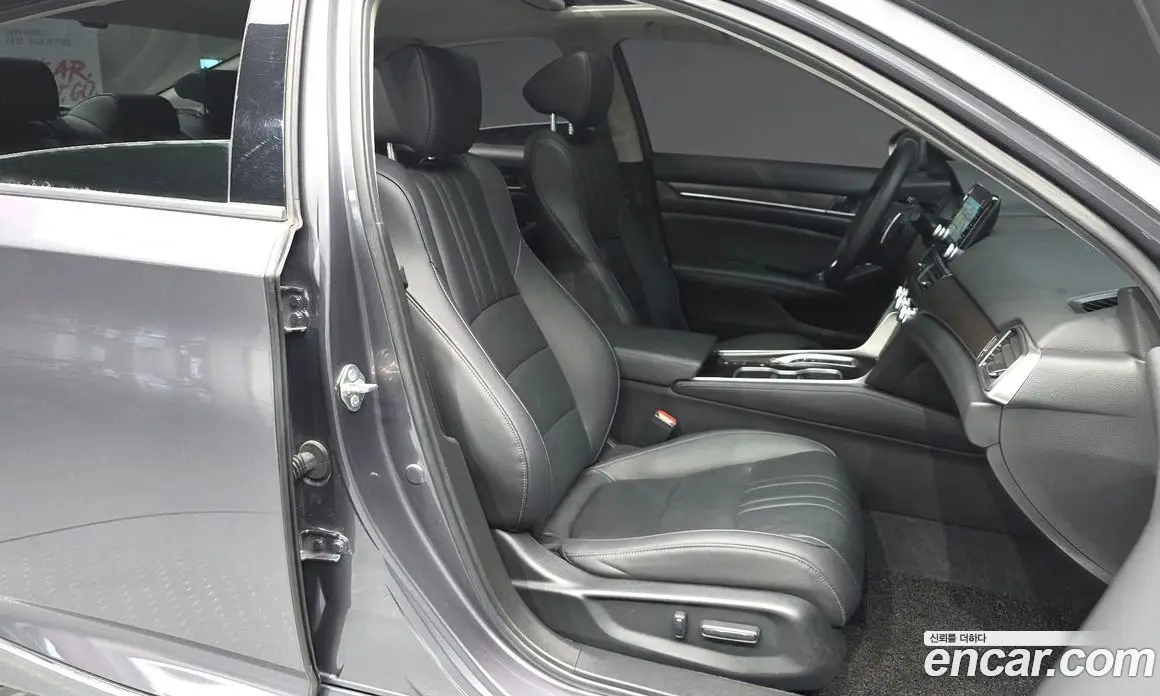 Honda Accord 2019 2.0 автомат (гидро), фото 17 Honda Accord 2019 2.0 автомат (гидро), фото 17