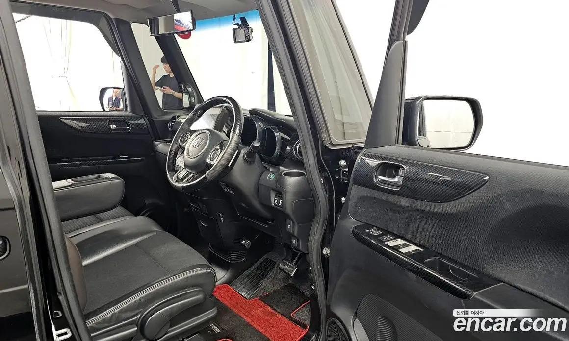 Honda N-BOX 2017 0.7 автомат (гидро), фото 13 Honda N-BOX 2017 0.7 автомат (гидро), фото 13
