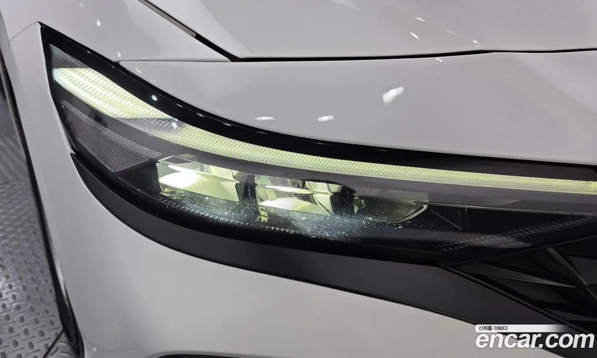 Hyundai Avante 2023 1.6 автомат (гидро), фото 7