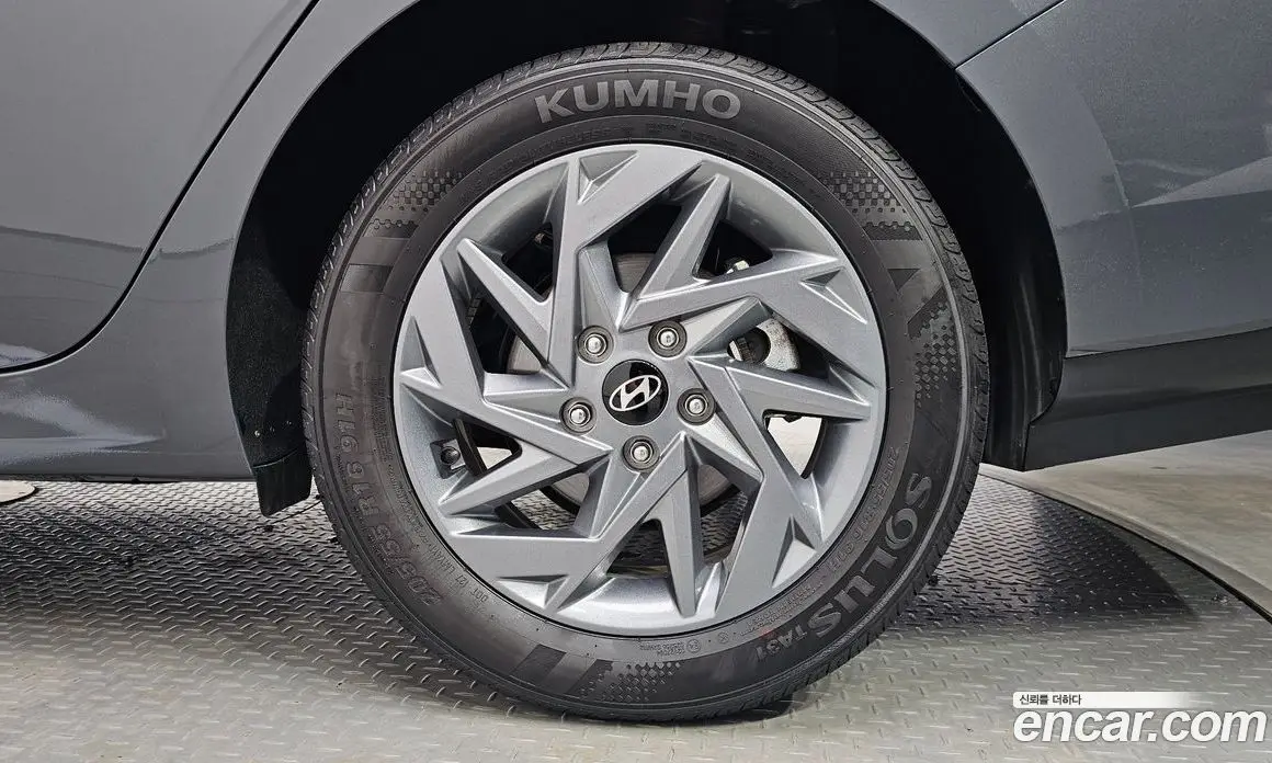 Hyundai Avante 2025 1.6 автомат (гидро), фото 4 Hyundai Avante 2025 1.6 автомат (гидро), фото 4