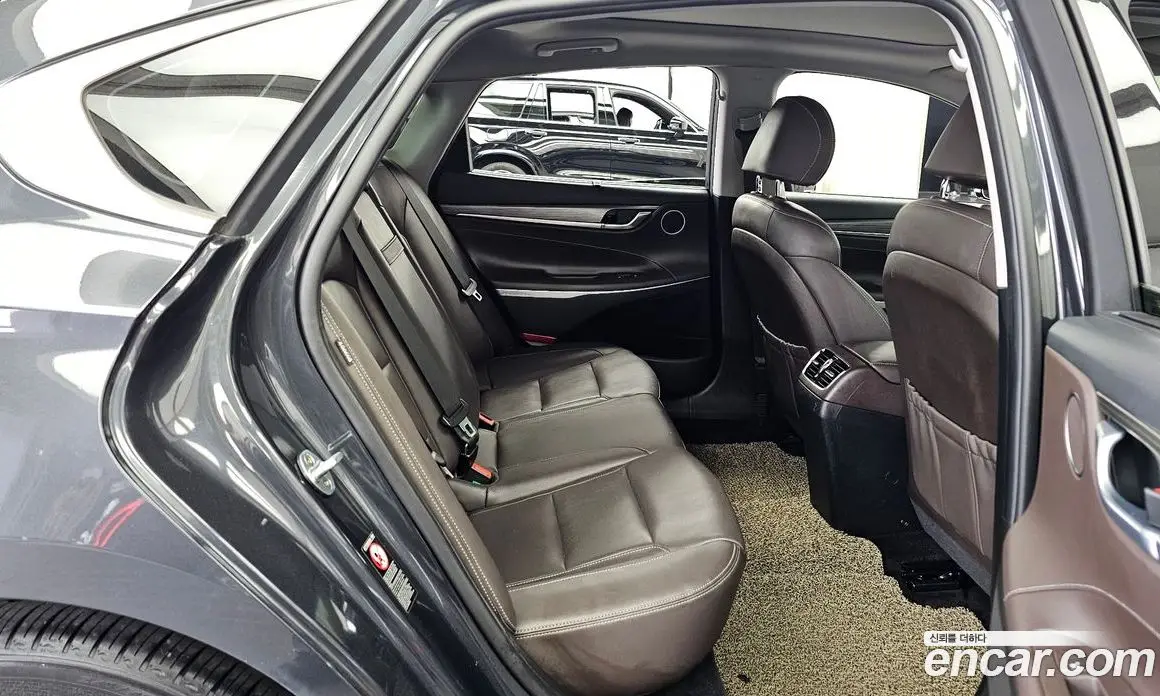 Hyundai Grandeur 2017 2.4 автомат (гидро), фото 18