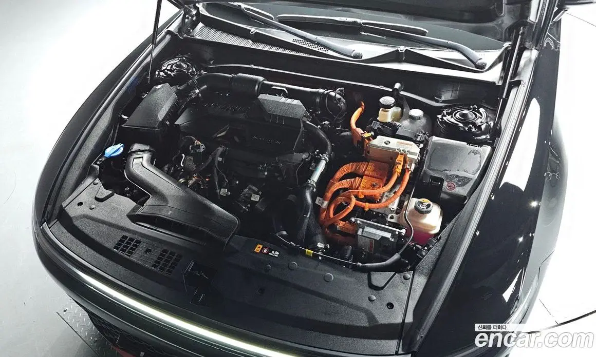 Hyundai Grandeur 2025 1.6 автомат (гидро), фото 5