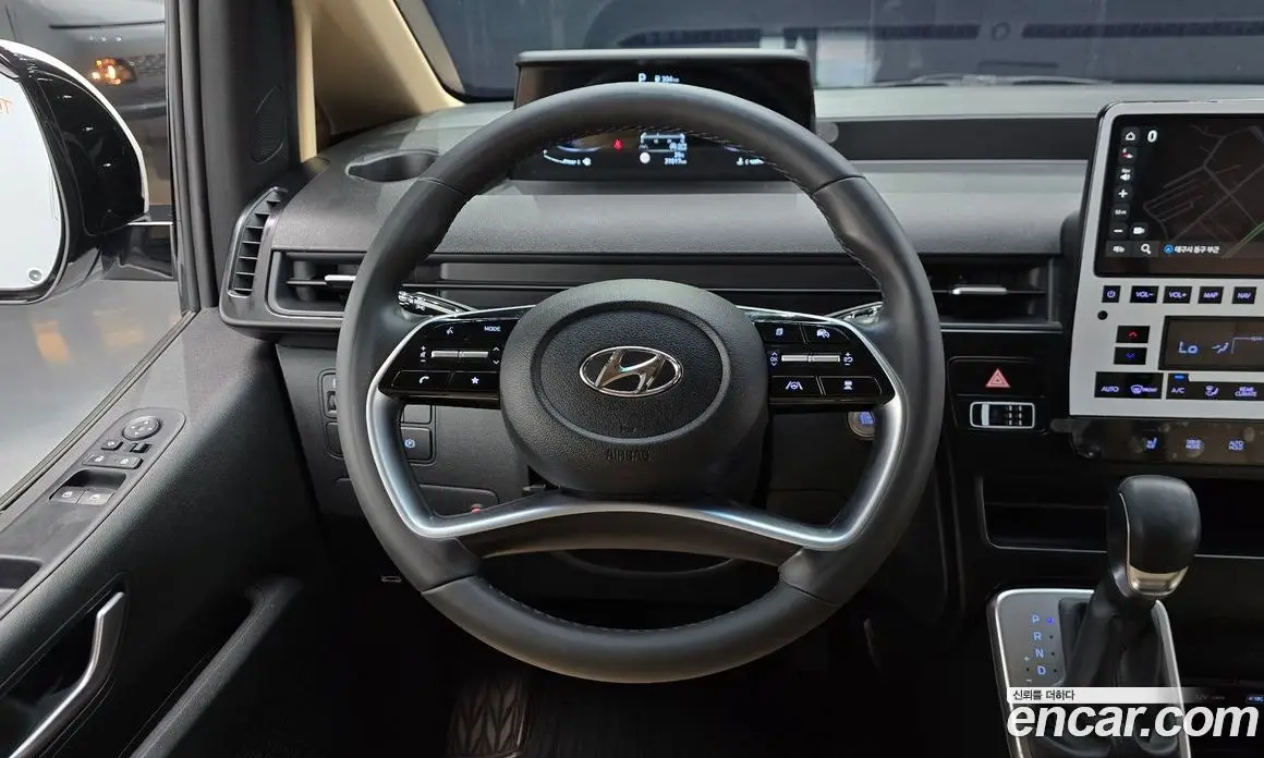 Hyundai Staria 2022 2.2 автомат (гидро), фото 17 Hyundai Staria 2022 2.2 автомат (гидро), фото 17