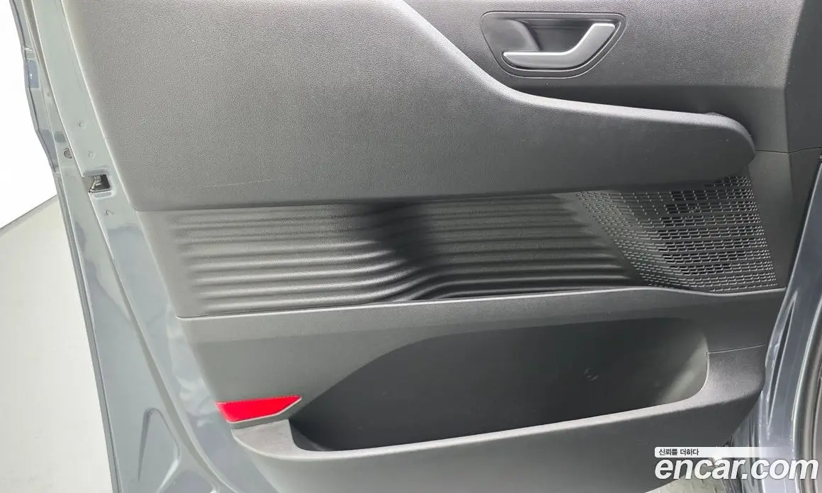 Hyundai Staria 2022 2.2 автомат (гидро), фото 14